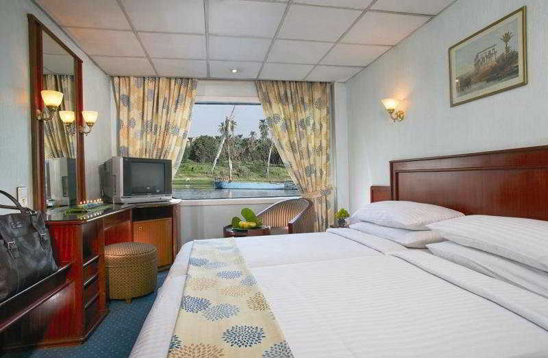 Movenpick Radamis II Nile Cruise Hotel Luxor Luaran gambar